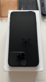 Apple iPhone SE 2020, 128 GB - 2