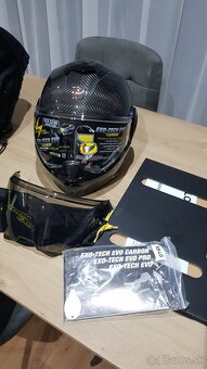Predám prilbu Scorpion EXO TECH EVO CARBON veľ. L - 2