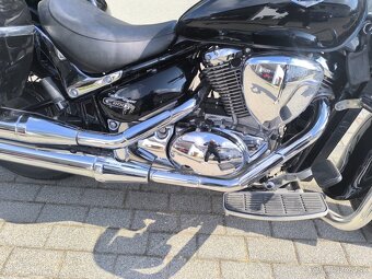 Suzuki C 800 VL 800 Intruder - 2