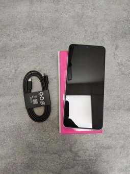 T Phone 2 6/128GB - 2