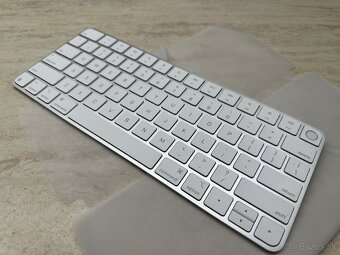 Apple Magic Keyboard Touch ID - 2