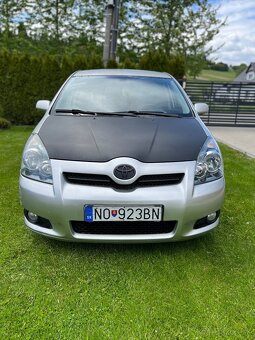 Toyota corola verso 2.2 d4cat - 2