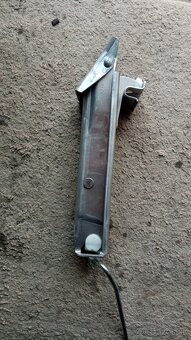 Zdvihák Audi A4 - 2