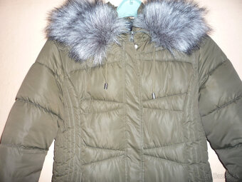 Dámsky prešívaný kabát s kapucňou zn. GAROFF - 2