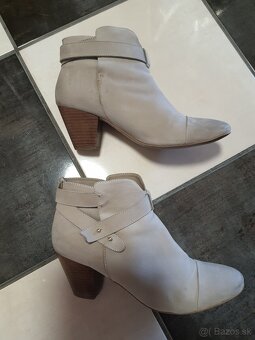 kotníkové čižmy Baťa - 2