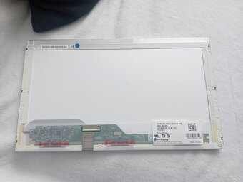 predám 14" LED displej z notebooku 40pin , LP140WH4 - 2