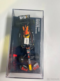Max Verstappen RB19 - Minichamps 1/43 - znížená cena - 2