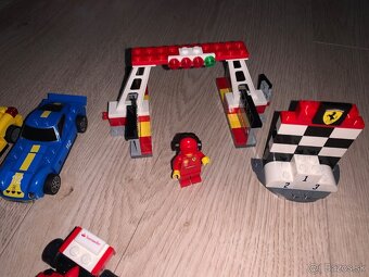 lego ferrari - 2