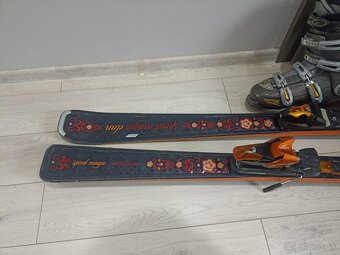 lyže elan a lyžiarky - 2