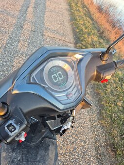 Elektricky skuter - 2