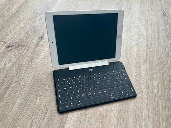 Lacná klávesnica pre iPad, iPhone aj PC - 2