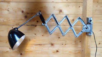 Dielenská lampa - 2