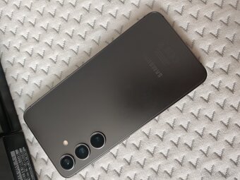 Samsung Galaxy S24 8/128 - 2