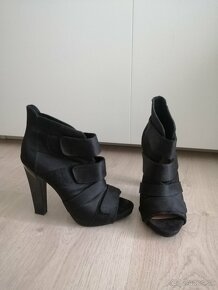 Čierne sexi topánky č. 37 suchý zips - 2