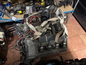 M62b44 4,4i V8 swap BMW 210kW - 2