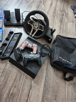 PlayStation 4 pro 1tr - 2