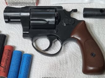 Plynový revolver 9mm. - 2