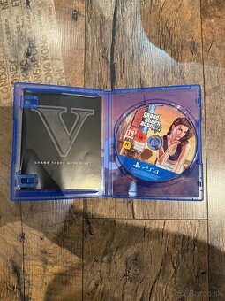 GTA 5 PS4 - 2