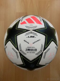 Champions league replica matchball - 2