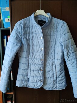Ponúkam na predaj krásnu jemne modrú prechodnú bundu 10€ - 2