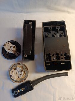Bakelit retro elektro-zásuvka, konektor, jističe,. - 2