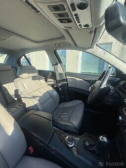 Prodám náhradní díly z BMW e60 e61 550i N62B48A 270kw 228tis - 2