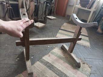 Stojan na koryto - 2