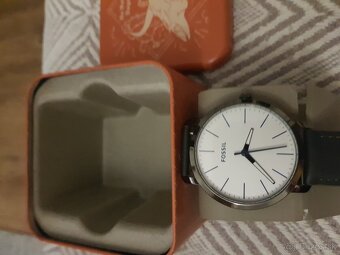 Predám Hodinky Fossil - 2