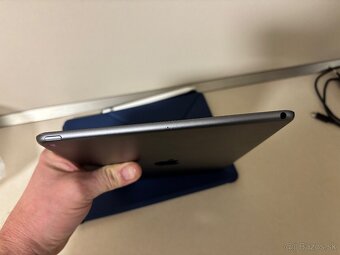 Predám iPad Air gen3 256GB - 2