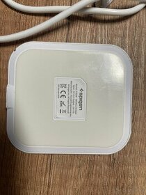 bezdrotova nabijacka spigen - 2