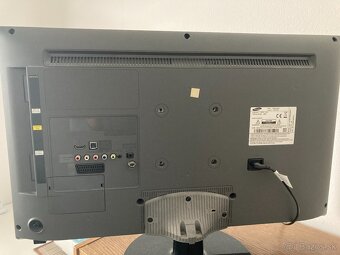SAMSUNG televízor LED 71,1 cm (28") - 2