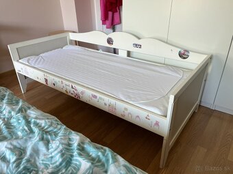 Detská masívna posteľ - 2