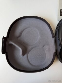 Sony WH-1000XM6 - 2