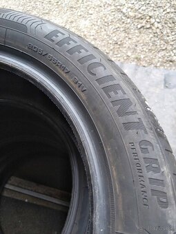 205/55 R 17 91 V letné 100 % stav. - 2