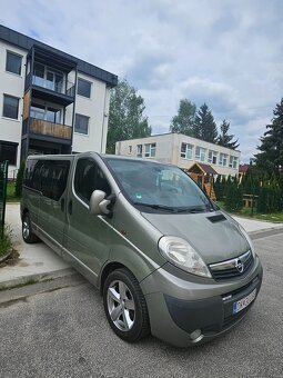 Opel Vivaro 8miestna predĺžená verzia r.v 2012 - 2
