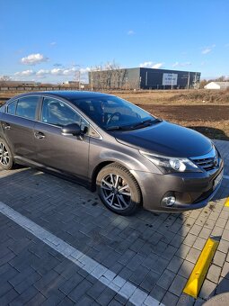 Toyota avensis - 2