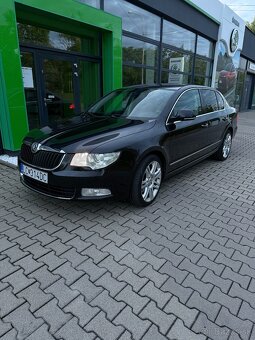 Superb II Elegance LIFTBACK - 2