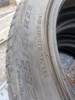 285/45R22 pirelli - 2