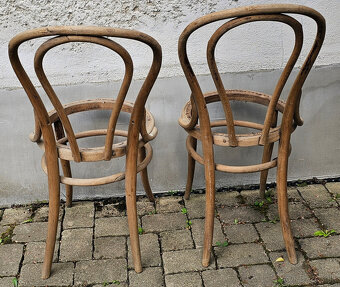 Thonet stolicky No. 18. - 2