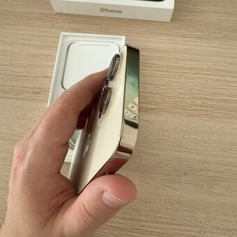 iPhone 14 Pro 256 GB zlatý - 2