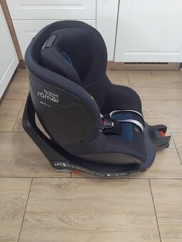 Predám autosedačku Britax Römer Dualfix M i-size do 18kg - 2