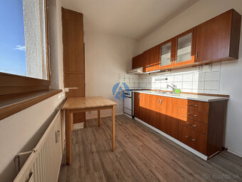 Exklusívne na predaj 3-iz. byt NMnV, 81 m2, lógia, 2x výťah - 2
