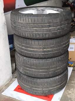 Elektróny 4x108 - 2