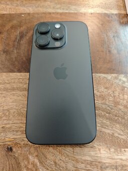 Iphone 16 Pro 256 GB čierny titán - 2
