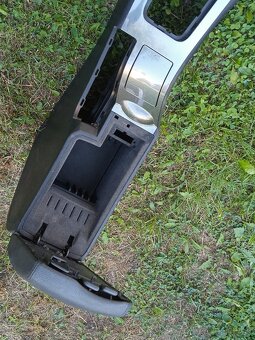 stredový panel peugeot 407 - 2