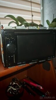 PIONEER AVIC-F900BT - 2