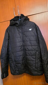 Perova vetrovka panska F4. Čislo XL nova - 2