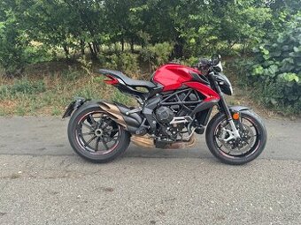 MV Agusta Dragster 800R 1. maj DPH 1980km - 2