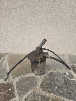 Ručná hydraulická pumpa - 2