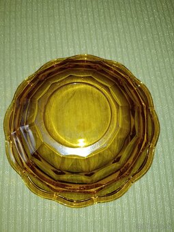 Liate sklo - misa - 2